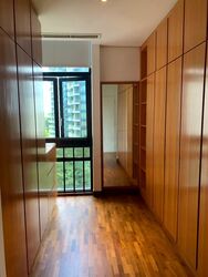 The Colonnade (D10), Condominium #466516111
